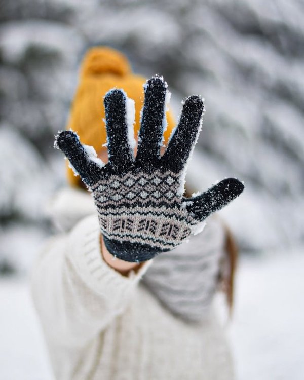 Gants tendance automne-hiver 2021-2022 : Sélection stylée et conseils pour femmes